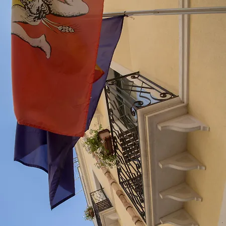 San Domenico By Badia Nuova 3*